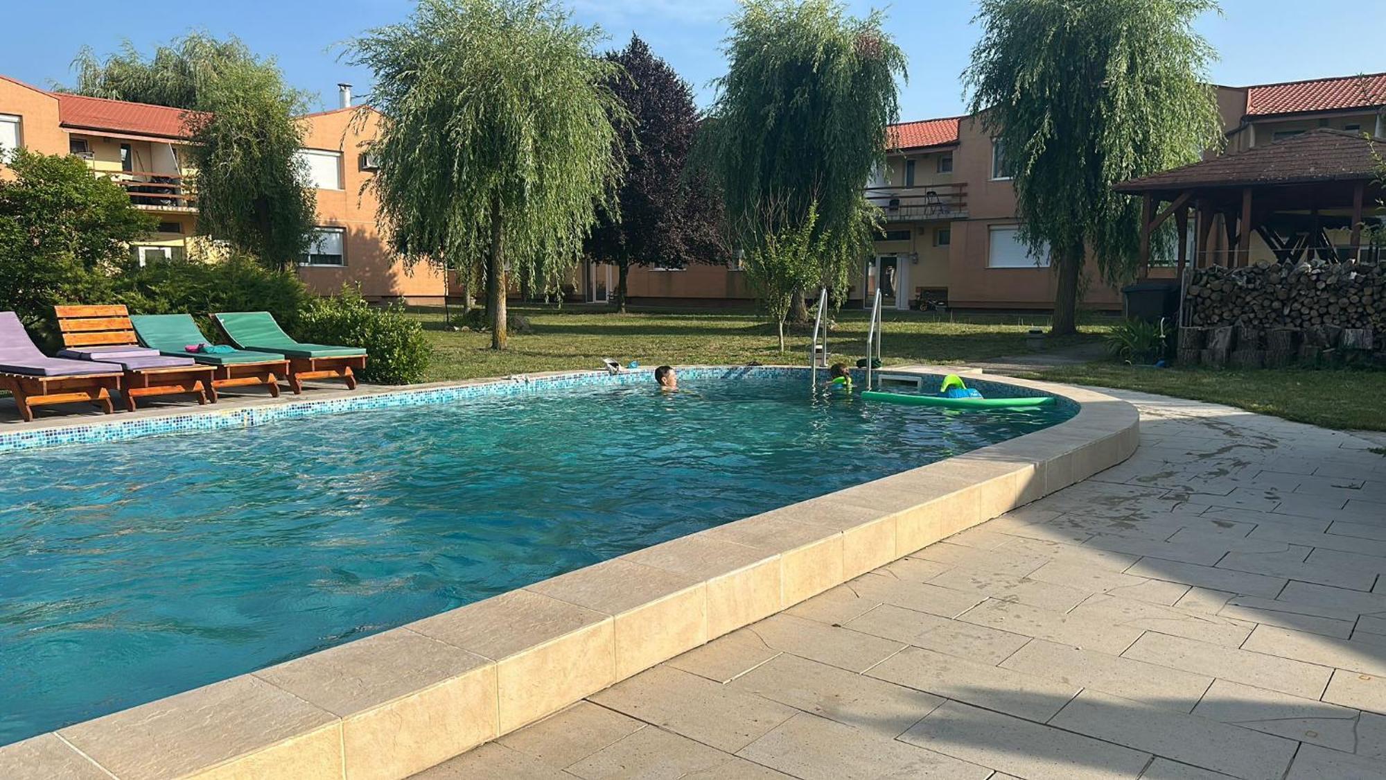 Venus Resort Dumbravita  Ngoại thất bức ảnh